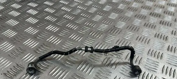 Jaguar XJ X351 Fuel injector supply line/pipe 