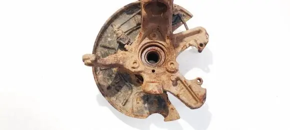 Skoda Octavia Mk2 (1Z) Front wheel hub