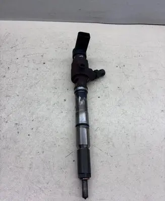 Volkswagen Golf VI Fuel injector 03L130277B