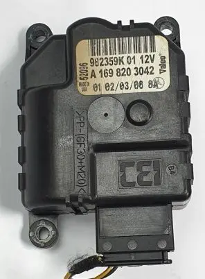 Mercedes-Benz B W245 A/C air flow flap actuator/motor A1698203042