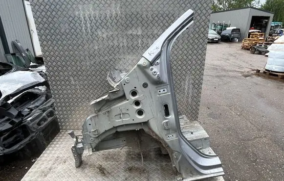 Opel Vivaro Front quarter panel