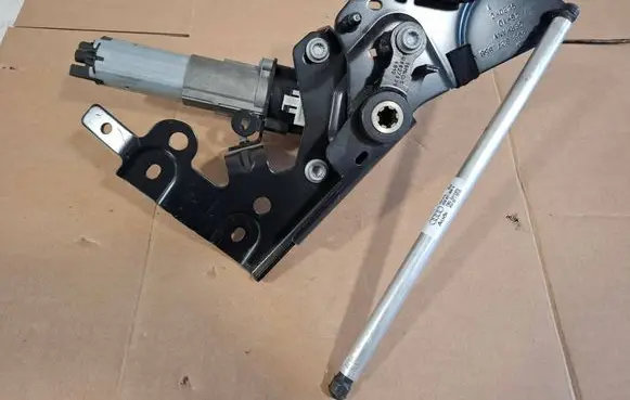 Audi A7 S7 4G Tailgate/trunk/boot lift motor 4G8827858G