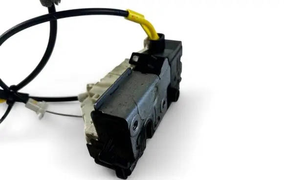 Peugeot 206 Coupe door lock (next to the handle) 91334980
