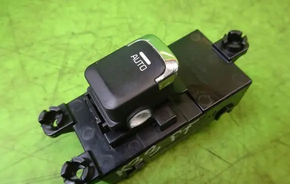 KIA Ceed Quarter vent window switch 93580-A2100