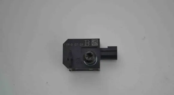 Opel Astra J Airbag deployment crash/impact sensor 13502577