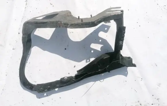 Mercedes-Benz S W220 Radiator support slam panel