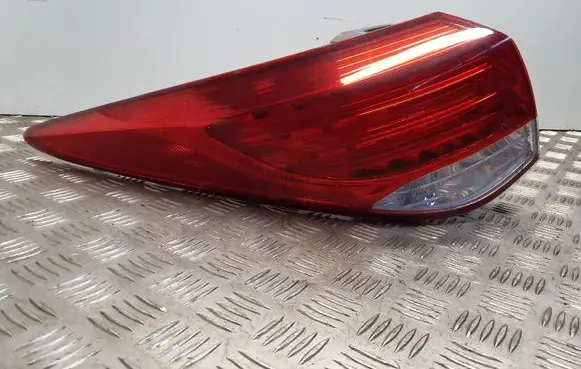 Hyundai i40 Rear/tail lights 924013Z0