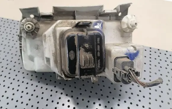 Volkswagen Polo III 6N 6N2 6NF Headlight/headlamp 203962492