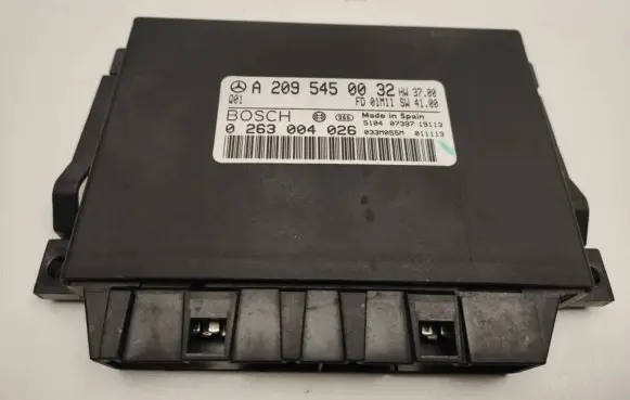Mercedes-Benz C W203 Parking PDC control unit/module a2095450032