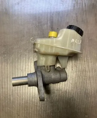 Chevrolet Orlando Master brake cylinder 03350890501