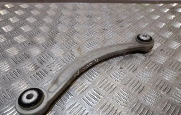 Mercedes-Benz E A207 Rear control arm 20409