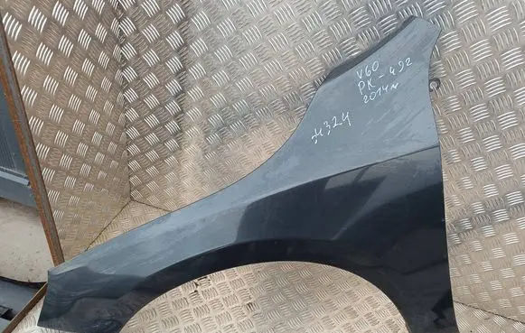 Volvo V60 Fender