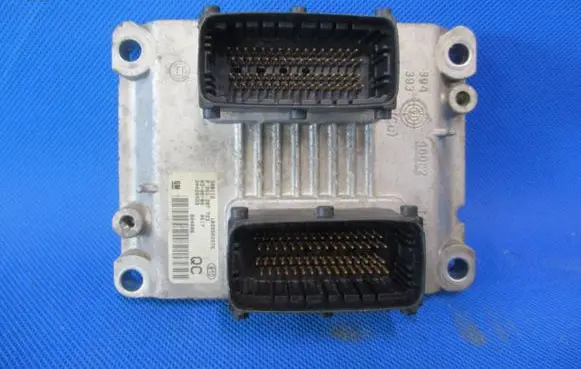 Opel Agila A Engine control unit/module ECU 24420559 1039S02976 0261207723
