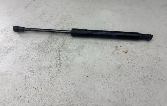 BMW 5 E60 E61 Front bonnet/hood damper/strut 7008745