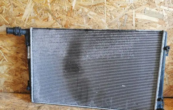 Audi A3 S3 8P Coolant radiator 1K0121251AK