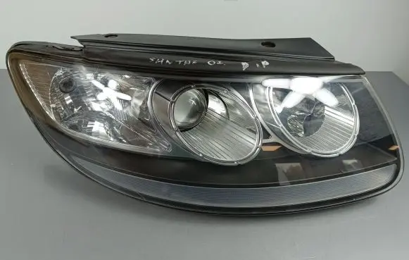 Hyundai Santa Fe Headlight/headlamp