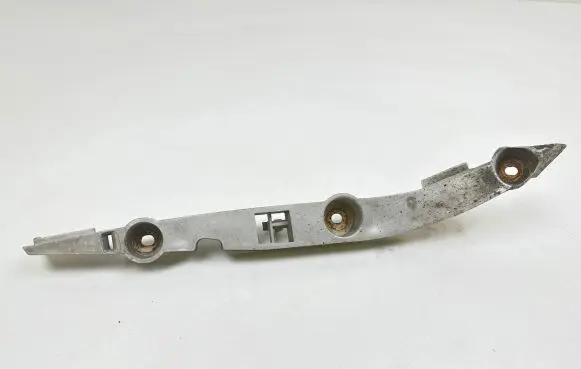 Ford C-MAX I Front bumper mounting bracket 3M51R17D959A