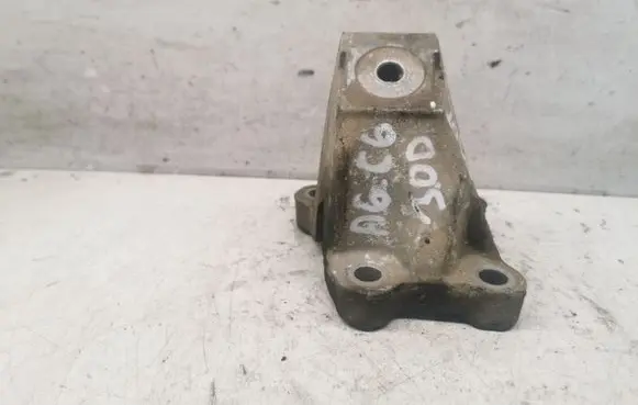 Audi A6 S6 C6 4F Engine mounting bracket