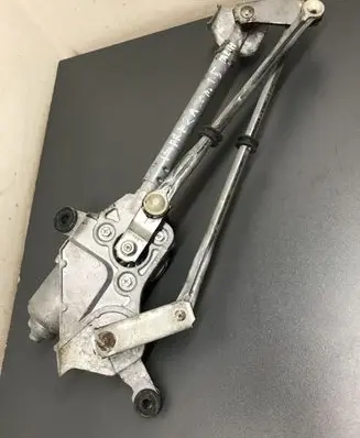 Subaru Impreza III Front wiper linkage and motor