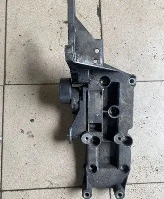 Volvo V70 Alternator belt tensioner 