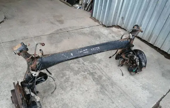 Nissan Qashqai Rear axle beam 