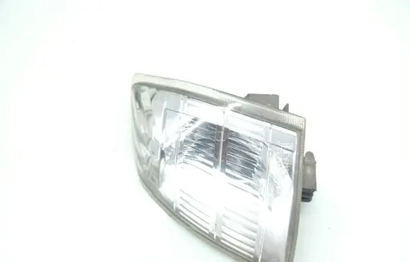 Nissan X-Trail T30 Front indicator light 