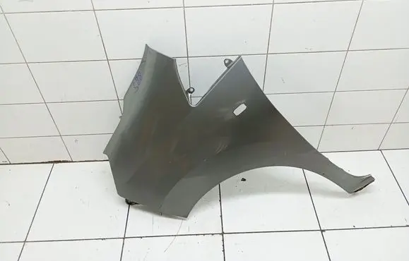 Nissan NV200 Fender
