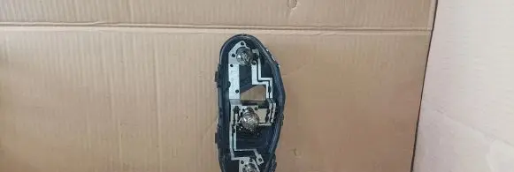 Toyota Aygo AB10 Tail light bulb cover holder