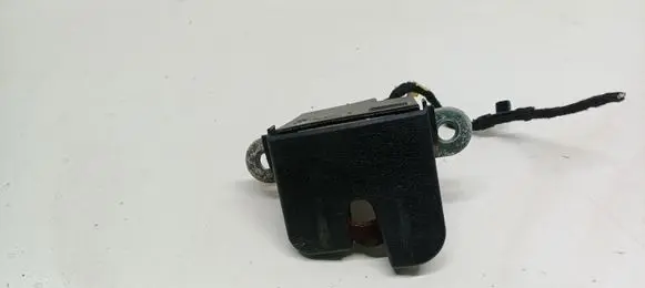 Volkswagen Touran II Tailgate/trunk/boot lock/catch/latch 1T0827505