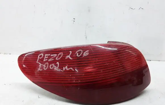 Peugeot 206 Rear/tail lights 2531G