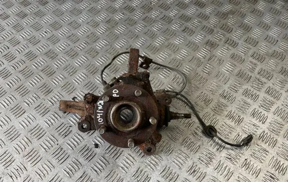 Subaru Impreza II Front wheel hub