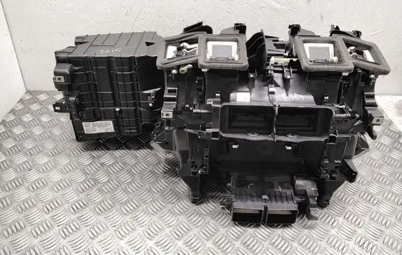 BMW 5 F10 F11 Interior heater climate box assembly housing 9202574 X5857008