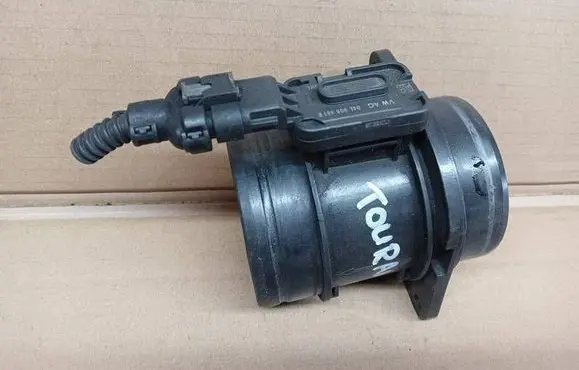 Skoda Octavia Mk3 (5E) Mass air flow meter 04L906461B