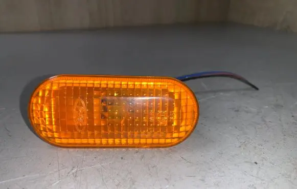 Ford Fiesta Front fender indicator light 2S6A13K354AD