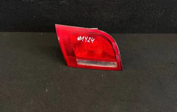 Audi A3 S3 8P Tailgate rear/tail lights 8P4945093