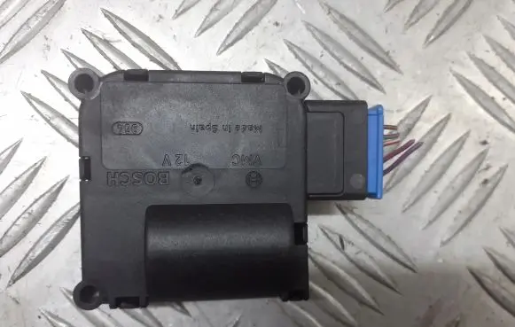 Audi A6 S6 C6 4F Central body control module 0132801359