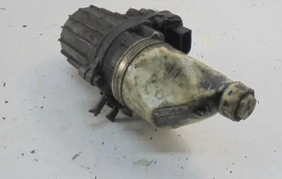 Opel Astra H Power steering pump 13192897