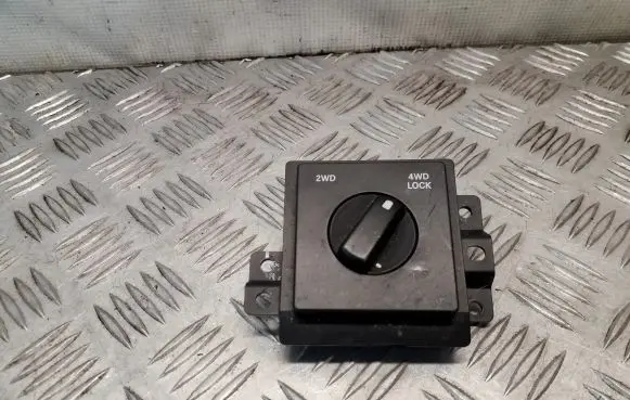 Dodge Nitro Differential lock switch 04602962AA L0119413AA
