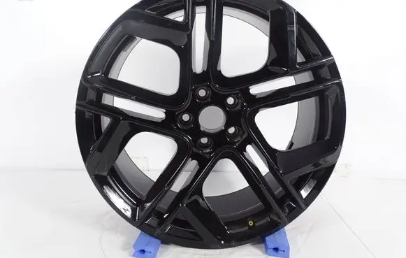 Volkswagen Tiguan Original wheel cap 571601025G