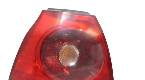 Volkswagen Golf IV Rear/tail lights 1K6945095E 00039784 028490102