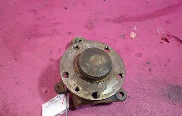 Alfa Romeo 147 Rear wheel hub spindle/knuckle 