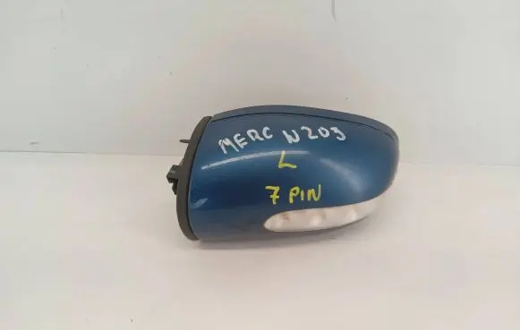 Mercedes-Benz C W203 Front door electric wing mirror 