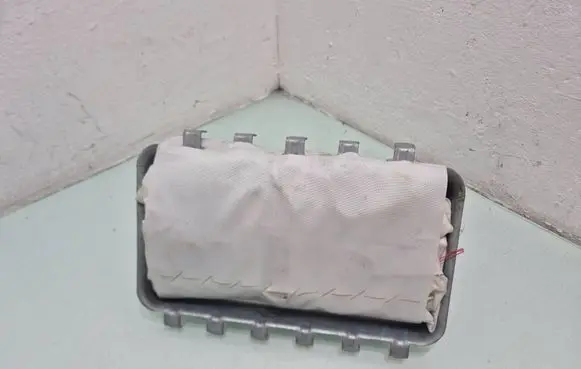 Dodge Grand Caravan Passenger airbag 