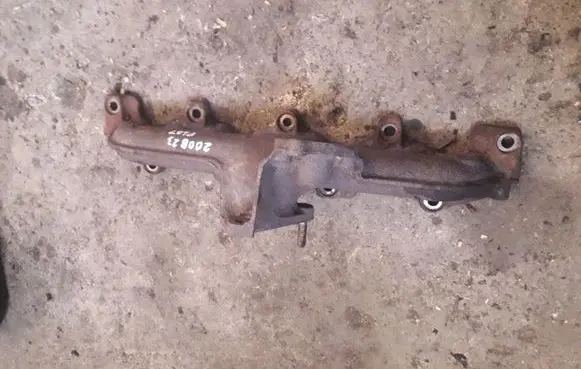 Peugeot 607 Exhaust manifold
