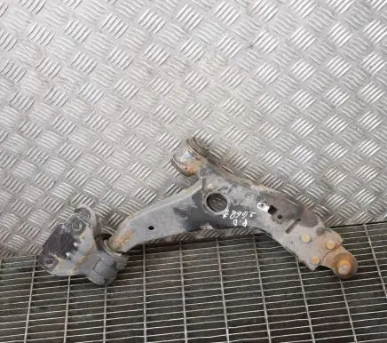 Ford Focus Front lower control arm/wishbone BV613C339AAA