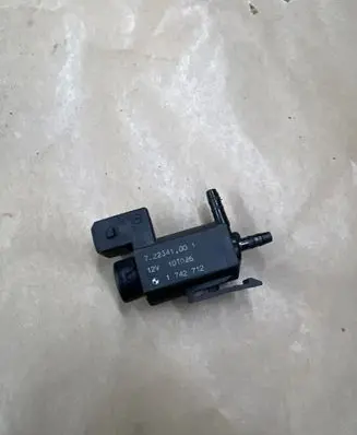 BMW X3 E83 Turbo solenoid valve 72234100 10T026 1742712