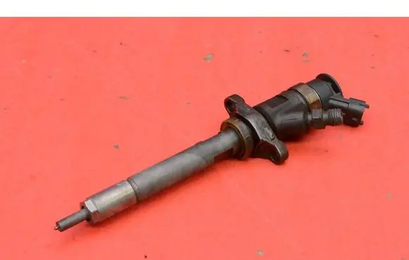 Peugeot 308 Fuel injector 0445110297