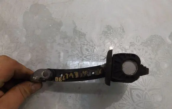 Lancia Delta Front door check strap stopper