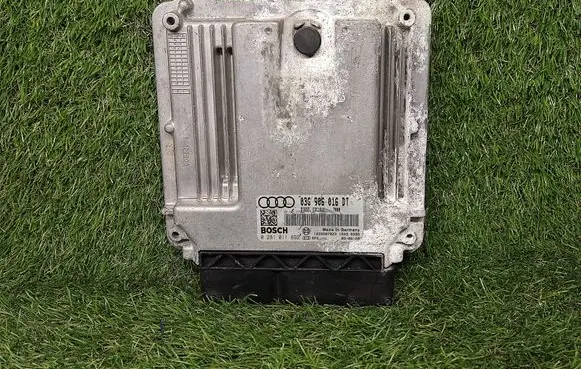 Audi A3 S3 8P Engine control unit/module ECU 03G906016DT 0281011892