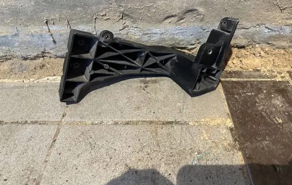 Hyundai i40 Radiator support slam panel bracket 641463Z000